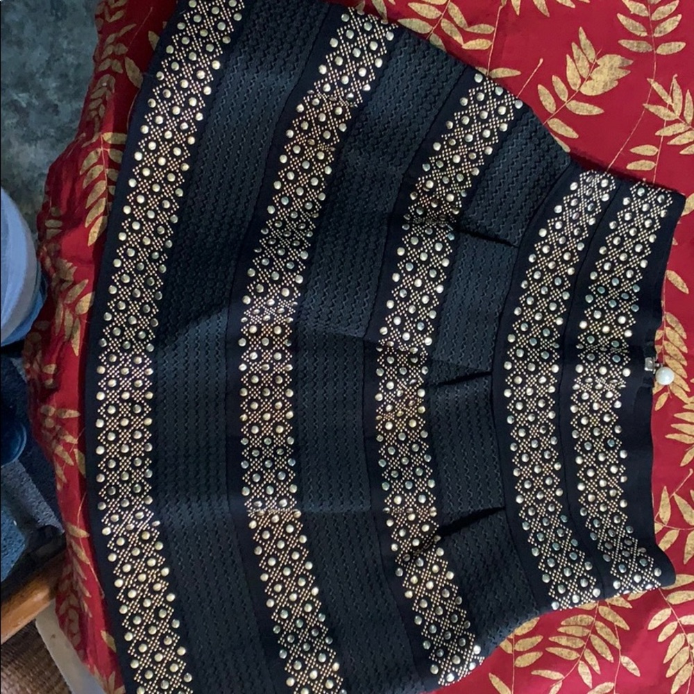 Bell skirt (petit large) (black and gold)